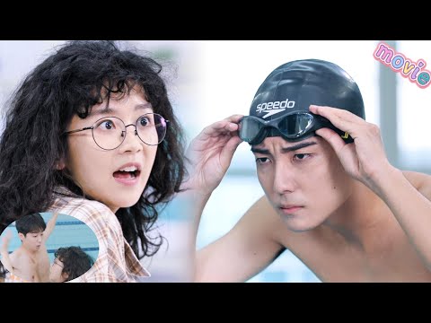 Видео: Золушка потеряла первый поцелуй💋 Школьный красавчик поцеловал и подставил! Все думают, она за ним