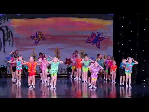 Видео: "Мир глазами детей". Студия Ансамбля "Радость". 2024