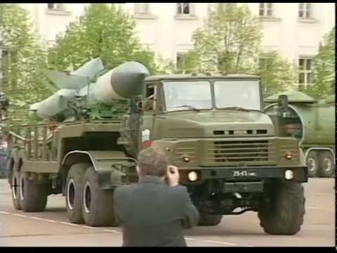 Видео: 9 мая 1995 Парад Победы (Ярославль)