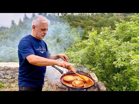Видео: Лучший рецепт фаршированных куриных фрикаделек | Весенняя фасоль с йогуртом