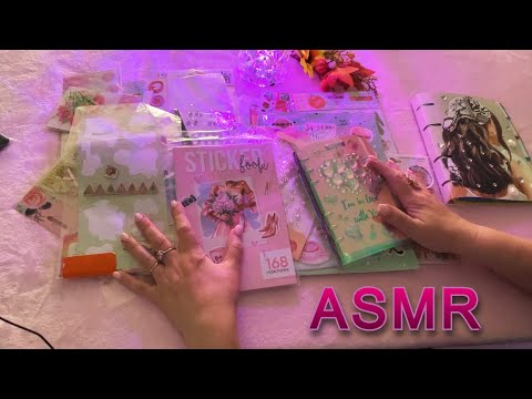Видео: ЗАЛИПАТЕЛЬНОЕ ASMR📒ОФОРМЛЯЮ БЛОКНОТ КЛЕЮ НАКЛЕЙКИ/НЕЖНЫЙ ШЕПОТ/ASMR Journal with Me, Stickers