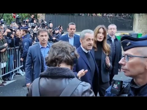 Видео: Саркози не үшін түрмеге қамалды?