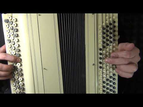 Видео: Игра аккордами на баяне #4. Аккорды + мелодия