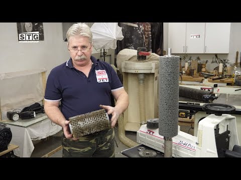 Видео: Браширование (искусственное старение) древесины на станках