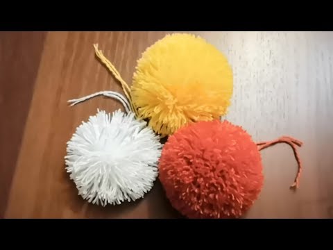 Видео: Помпоны быстро и просто, при помощи картона и ножниц.