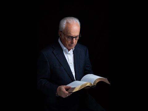 Видео: Джон МакАртур: честный разговор о разногласиях в богословии.