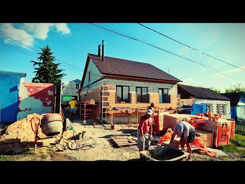 Видео: Преображение дома: газобетон + утеплитель + кирпич. Полный процесс в таймлапсе.