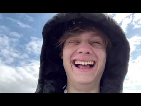 Видео: IRL СТРИМ | АНЕК, ДРЕЙК И МУХАН ОДЕВАЮТСЯ В СЕКОНДЕ ПИТЕРА  | №1