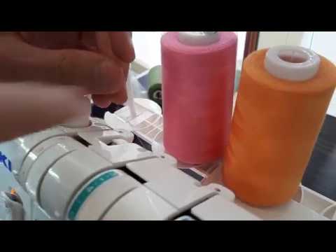 Видео: Заправка коверлока JUKI PE 1500 часть 1