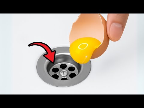 Видео: Мой сосед-сантехник покажет мне, как легко прочистить слив раковины!