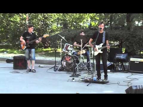 Видео: уличные артисты / видели ночь, гуляли всю ночь до утра!