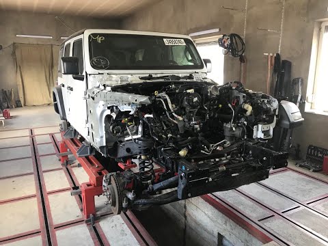 Видео: JEEP WRANGLER UNLIMITED SPORT 2018 Ремонт рами та кузова