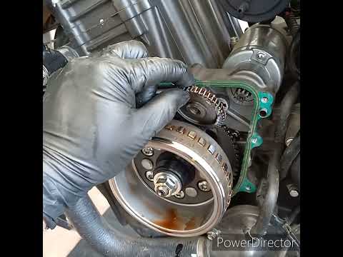 Видео: BENELLI TRK 502 и 502 x как измерить зазор клапанов, важная информация...