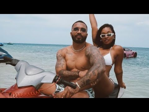 Видео: Ой!🔥🔞 Этот доминантный, терпеливый большой папочка видит страстное, полное приключений будущее с ...