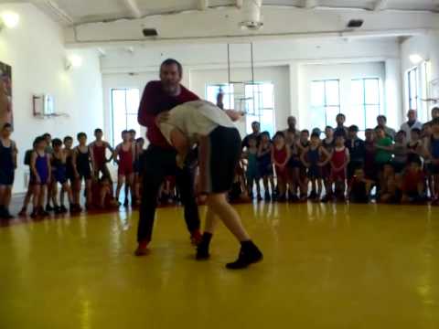 Видео: Мастер-класс Бувайсара Сайтиева в Школе борьбы братьев Сайтиевых (ч. 3)