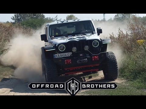 Видео: Круговая ДЖИП-Гонка