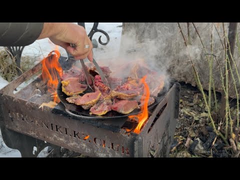 Видео: Сперва ЖАРИМ - потом ВАРИМ. СУПЕР РЕЦЕПТ приготовления мяса дичи в афганском казане! Охотничий шулюм
