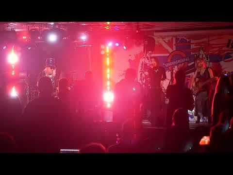 Видео: 2025-10-19 - Группа «КлонДэнс» - Тверь-Кавер-Фест в клубе «Big Ben»