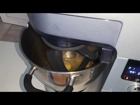Видео: Профитроли по программе заварное тесто на Cookingchef от Kenwood