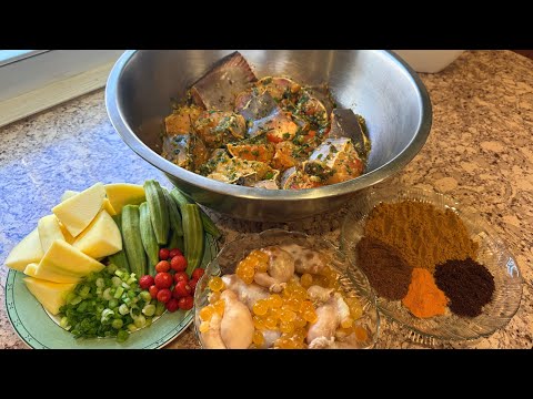 Видео: Чатак Матак Карри Гилбака/Гилбака Карри с зеленым манго, охрой и икрой.