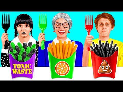 Видео: Кулинарный Челлендж: Уэнсдей Против Бабушки | Смешные Челленджи