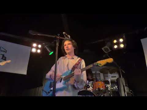 Видео: ssshhhiiittt! - Секонд-хэнд @live (Алматы, ЖЕСТЬ 19.01.2023)