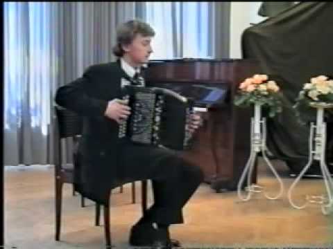 Видео: "Прелюдия и фуга" И. С. Бах, исп. П. Уханов