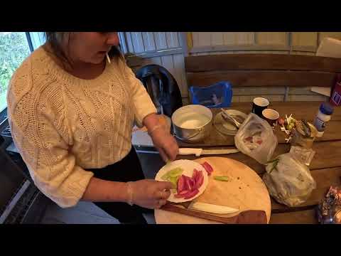 Видео: Витас пробует: Картошка с грибами и крепкий чифир. Часть 2'