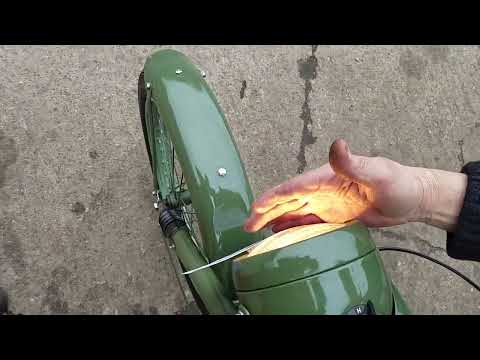 Видео: 1949 BSA Bantam D1 125cc у Энди Тирнанса #09092BSA