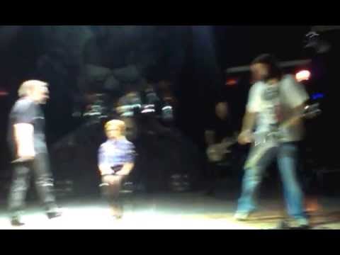 Видео: Король и Шут - Смертельный приговор. Стул, девушка, очки. Йошкар-Ола 2013