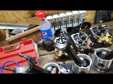 Видео: ремонт двигателя зетор 5201, загильзовка, установка поршней