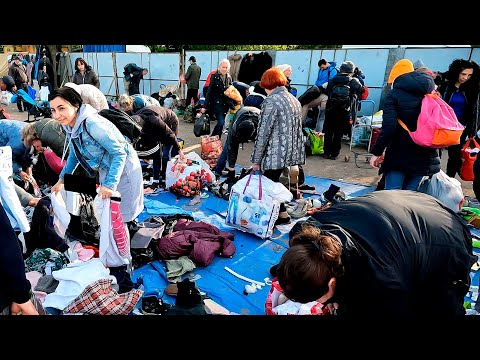 Видео: Поход на барахолку Санкт-Петербурга. Роюсь, в брошенном хламе, на  Блошином рынке