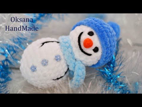 Видео: Снеговик крючком из плюшевой пряжи. Мастер класс и Схема! Snowman crochet