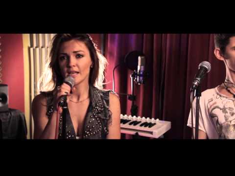 Видео: Ани Лорак - Медленно (Duo "GLOSS" cover)