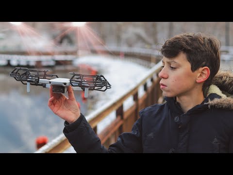Видео: [I.033] | ВЛОГ 3 ПЪРВИ КЛИП С ДРОНА (ЗАКЛЕЩИХМЕ ГО МЕЖДУ ДВА КАМЪКА) DJI MAVIC MINI