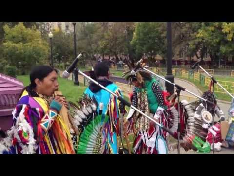 Видео: Давно не получал такого кайфа от музыки - индейцы в Москве!
