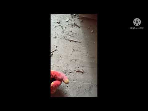 Видео: Снятие битума (смолы) со стяжки или "Привет из прошлого века")))