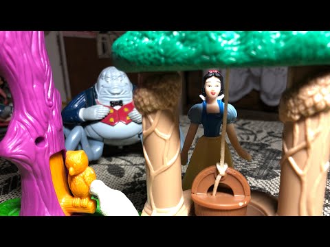 Видео: БЕЛОСНЕЖКА И 7 ГНОМОВ И ДРУГИЕ ИГРУШКИ ИЗ МАКДОНАЛЬДСА (Игрушки 90х 2 сезон 6 выпуск)