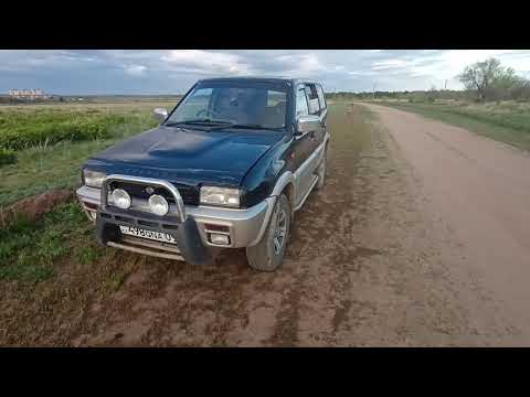 Видео: Обзор Ниссан Мистраль, 1995 года выпуска, 2.7 дизель.