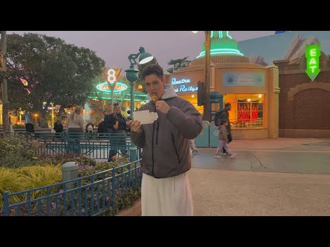 Видео: ТРАЧУ ВСЕ ДЕНЬГИ НА ЕДУ В DISNEY STUDIOS! Завтрак, Обед и Ужин (Walt Disney World Review)😱🤬