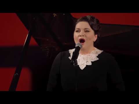 Видео: А.  Новиков  - Эх, дороги -  Хибла Герзмава, Олег Аккуратов