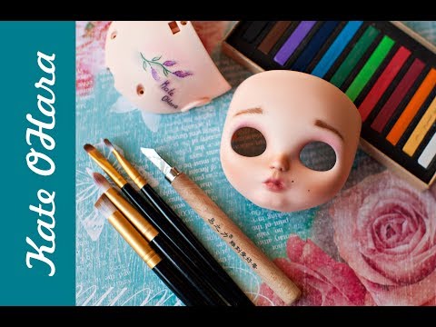 Видео: Карвинг губ куклы Blythe. Роспись лица Блайз.