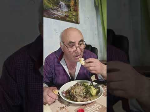 Видео: МУКБАНГ - ТЕЛЯТИНА С КАРТОШКОЙ 🥔  🥩