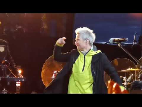 Видео: Шила осень - Сурганова и Оркестр на корабле (Москва, 21.08.2025)