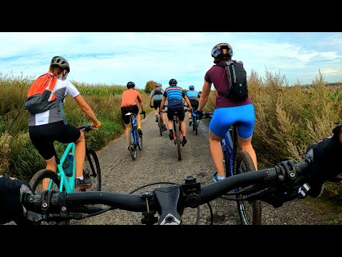 Видео: Семейные разборки на катке! Отвалился переклюк! ВЕЛОПОКАТУШКА #115