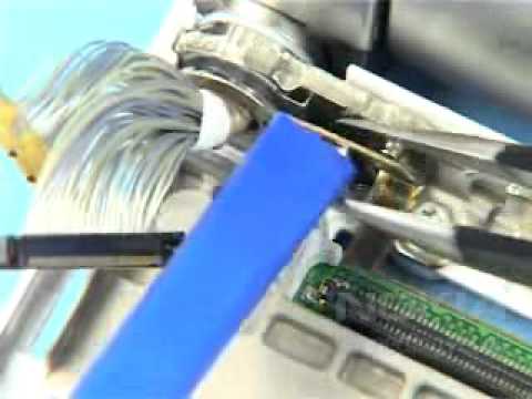 Видео: Ремонт телефона NOKIA  : n93 Upper block disassembly