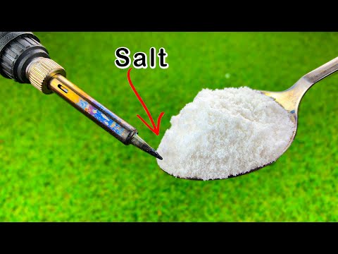 Видео: Просто поднесите соль к паяльнику! Этот Человек - Гений!