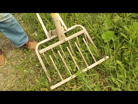 Видео: Обзор чудо  лопаты. Планировка стоянки для каравана.