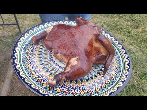 Видео: Как закоптить КУРИЦУ целиком. Вкусная КУРИЦА ГОРЯЧЕГО КОПЧЕНИЯ. Копченая курица.