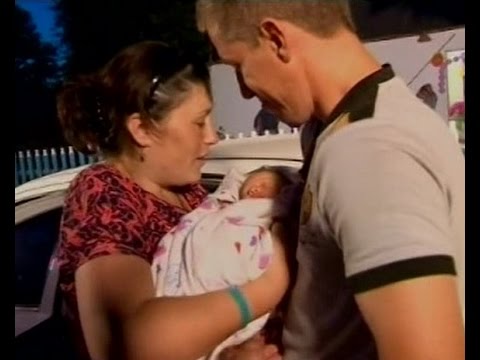 Видео: Алена и Олег Яровые - 9 месяцев спустя - Счастье из пробирки - Интер